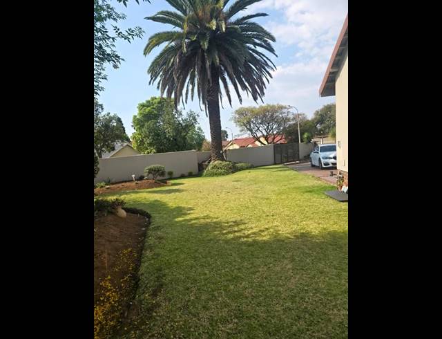 3 BEDROOM HOUSE FOR SALE IN BIRCHLEIGH NORTH